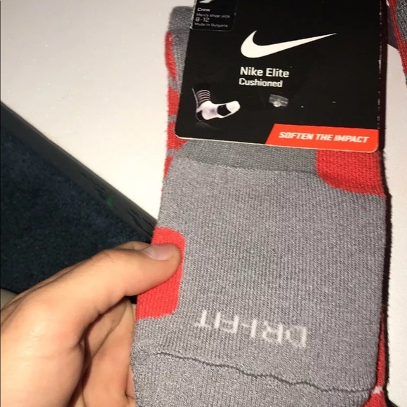 Nike platinum elite socks red authentic - Picture 2 of 2
